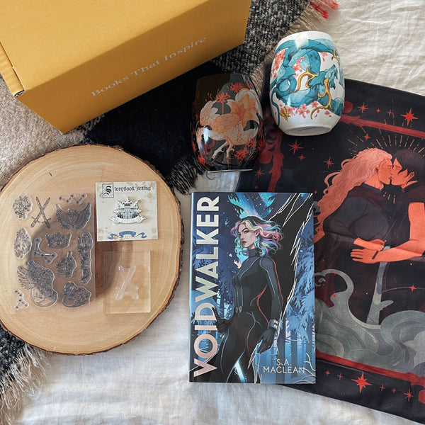 洋書 VOIDWALKER Illumicrate edition English Voidwalker S.A. MacLean | Books & Spreadsheets